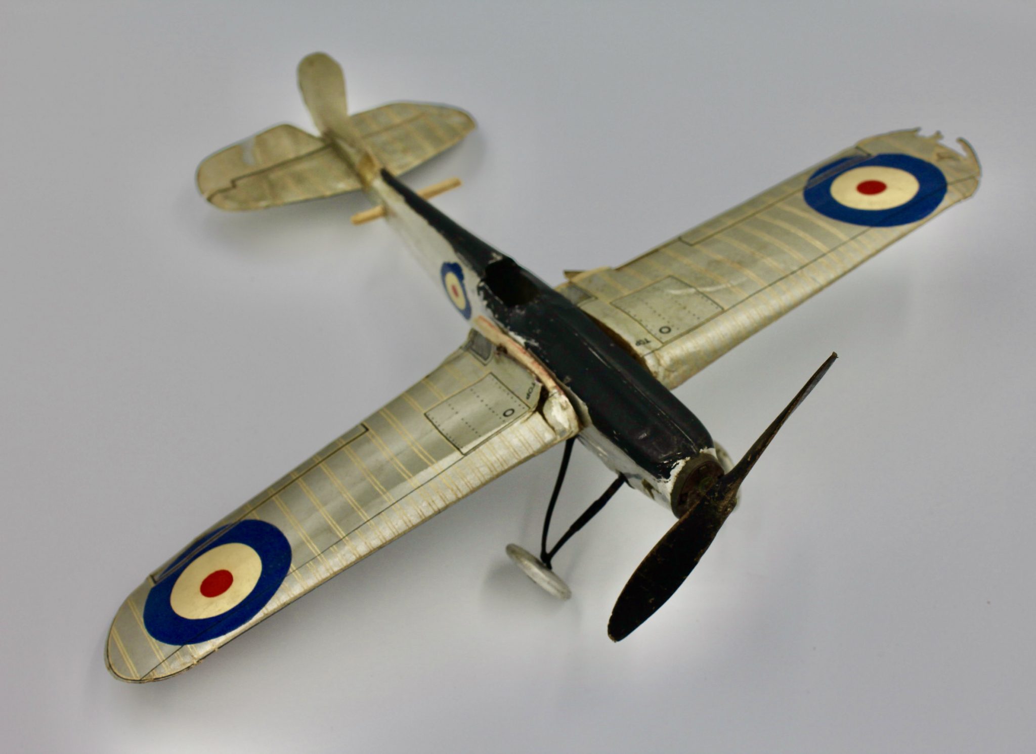 The Daily Mail 11th December 1937 FROG Model Aircraft (Poland)